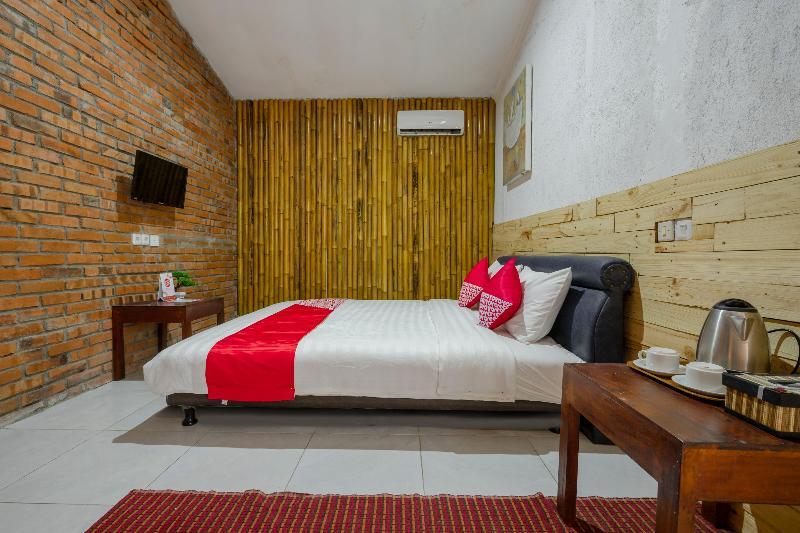 Oyo 2380 Alea Guesthouse Muntilan Eksteriør bilde