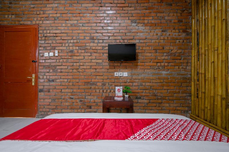 Oyo 2380 Alea Guesthouse Muntilan Eksteriør bilde